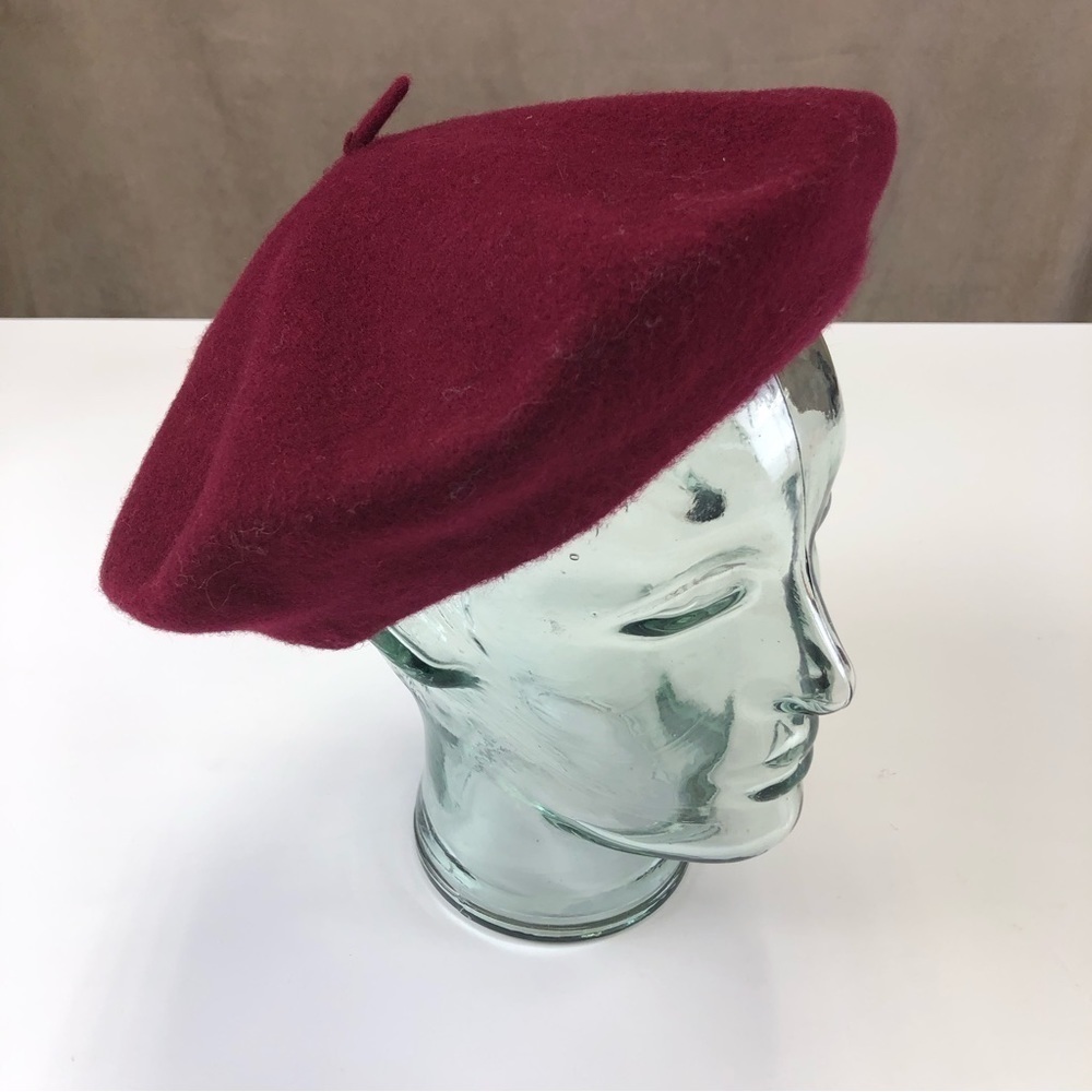 Wine cherry burgundy wool women’s beret hat